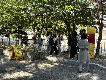 # 연휴 후 등교맞이 (feat. #세상의 모든 사랑스러움을 끌어당긴듯 빛나는 존재들을 위하여)